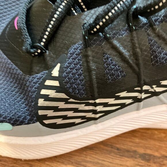 NIKE AIR 8.5 Zoom Unisex Shoes - Picture 3 of 10